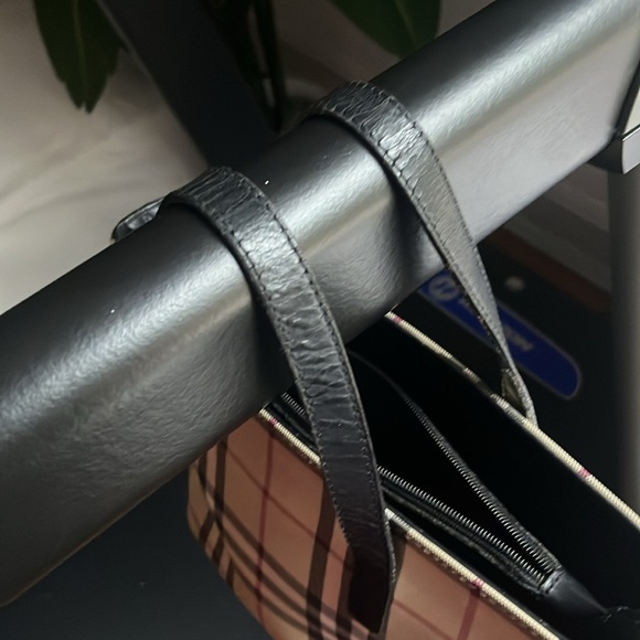 Burberry Cream and Black(mini) Tote with Plaid Pattern( 7” x 6.5) EUC - Picture 3 of 7